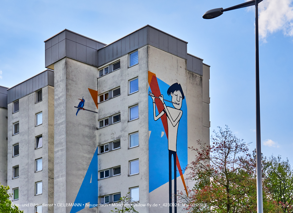 05.05.2023 - Graffiti am Karl-Marx-Ring 75 in Neuperlach